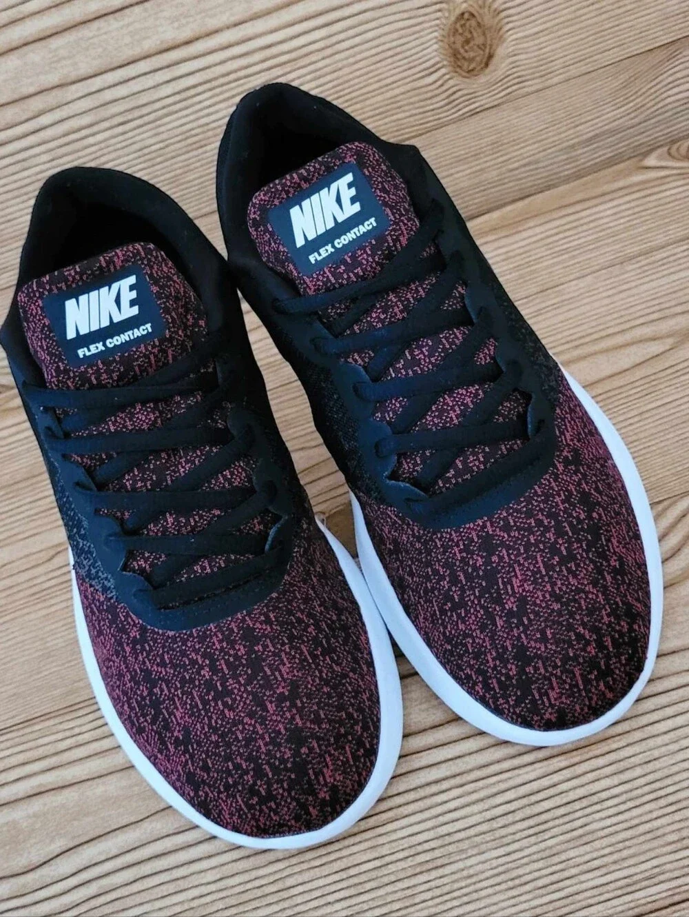 Nike Flex Contact Running Shoes